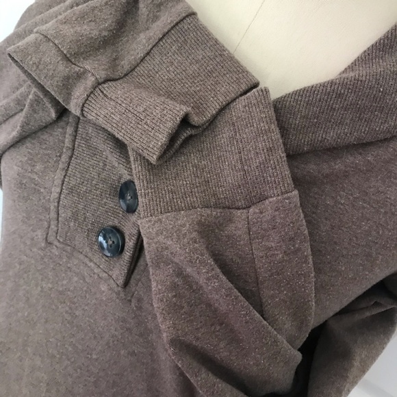 Banana Republic pullover - Picture 3 of 5